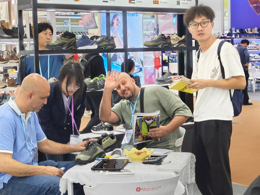 SAFETOE Shines at the 2025 Canton Fair | U.S., Australian & LG Certified Safety Shoes Steal the Spotlight